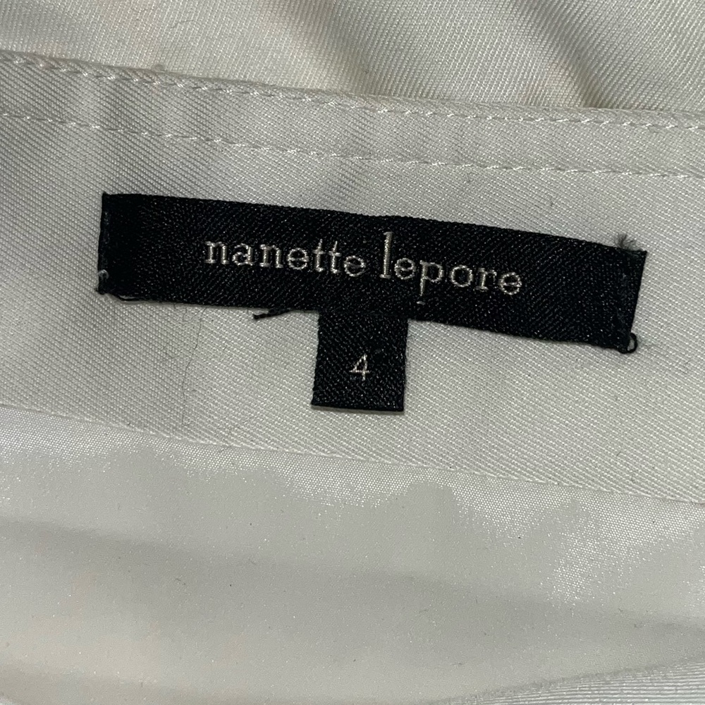 Nanette Lepore White scrunch pencil skirt w/zippers down side. - Picture 9 of 9
